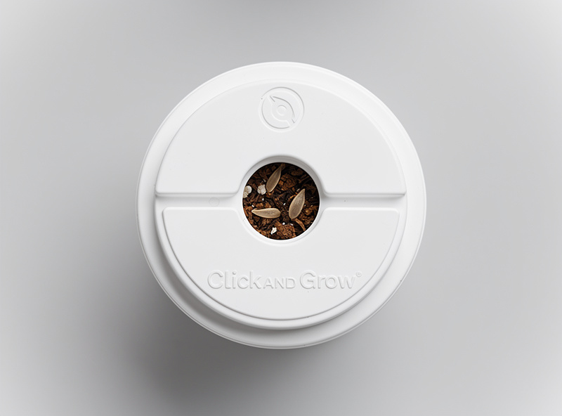 Click and Grow sealed plant capsule