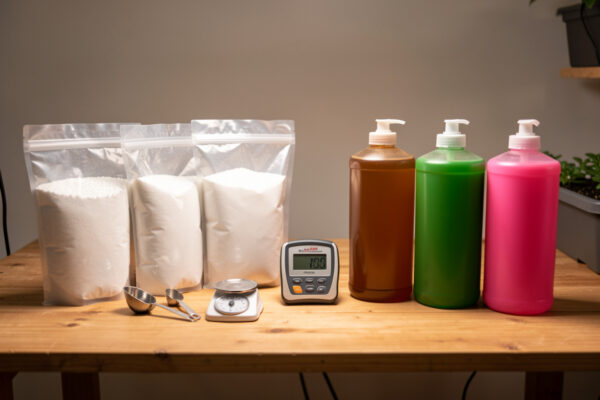 Masterblend vs General Hydroponics Flora: Dry Salts or the Liquid Trio?